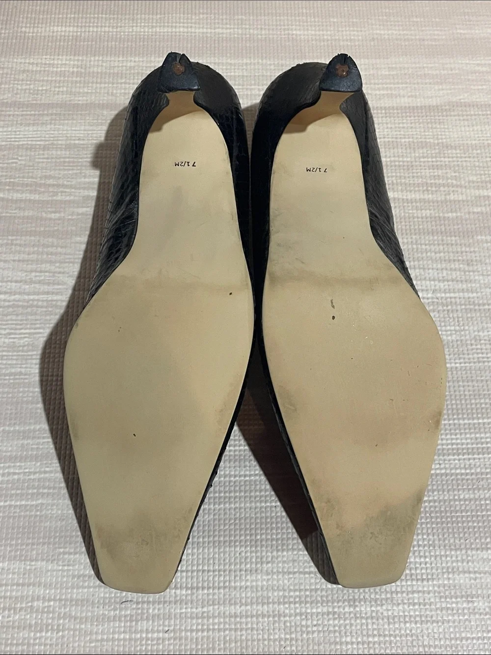 Karen Scott Black Textured Pointed-Toe Heels